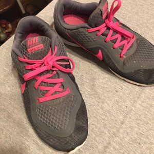 Nike Flex TR 6 Gray ans Running Shoes ; size 6
